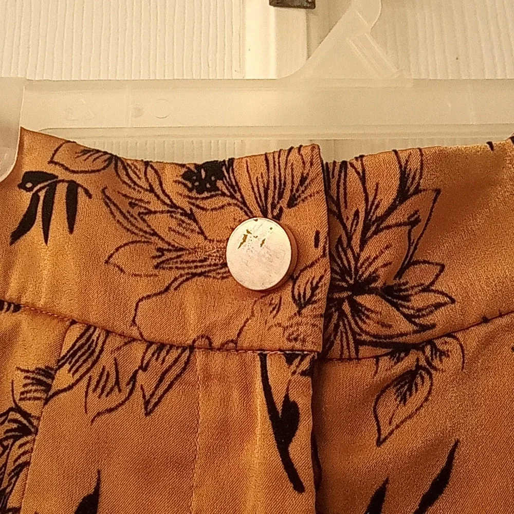 House of Harlow 1960 Floral Trousers in Mustard and Navy - Picture 2 of 5